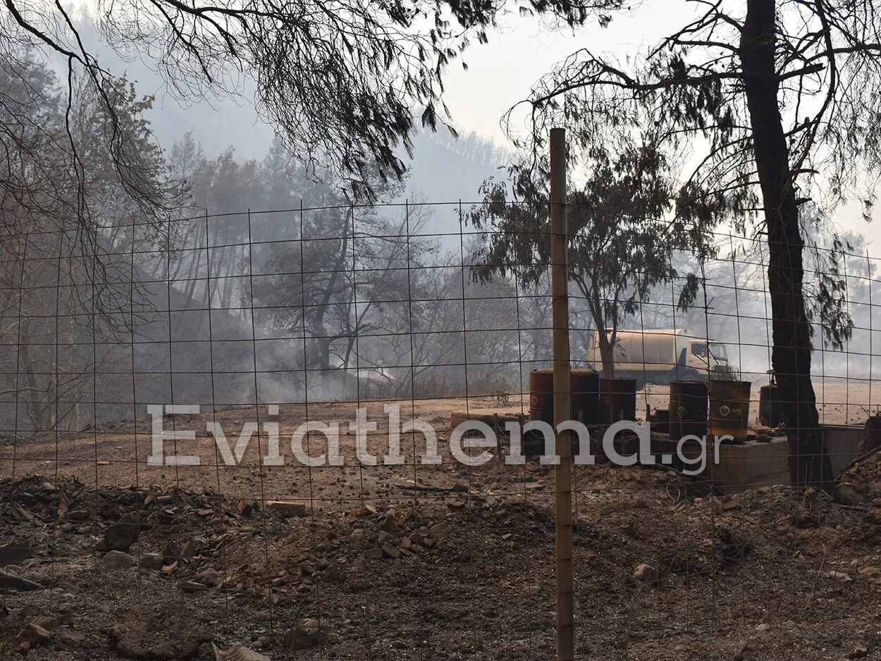 Πύρινη κόλαση στην Βόρεια Εύβοια