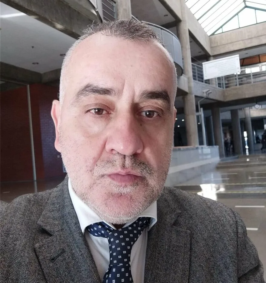 Βασίλης Νουλέζας