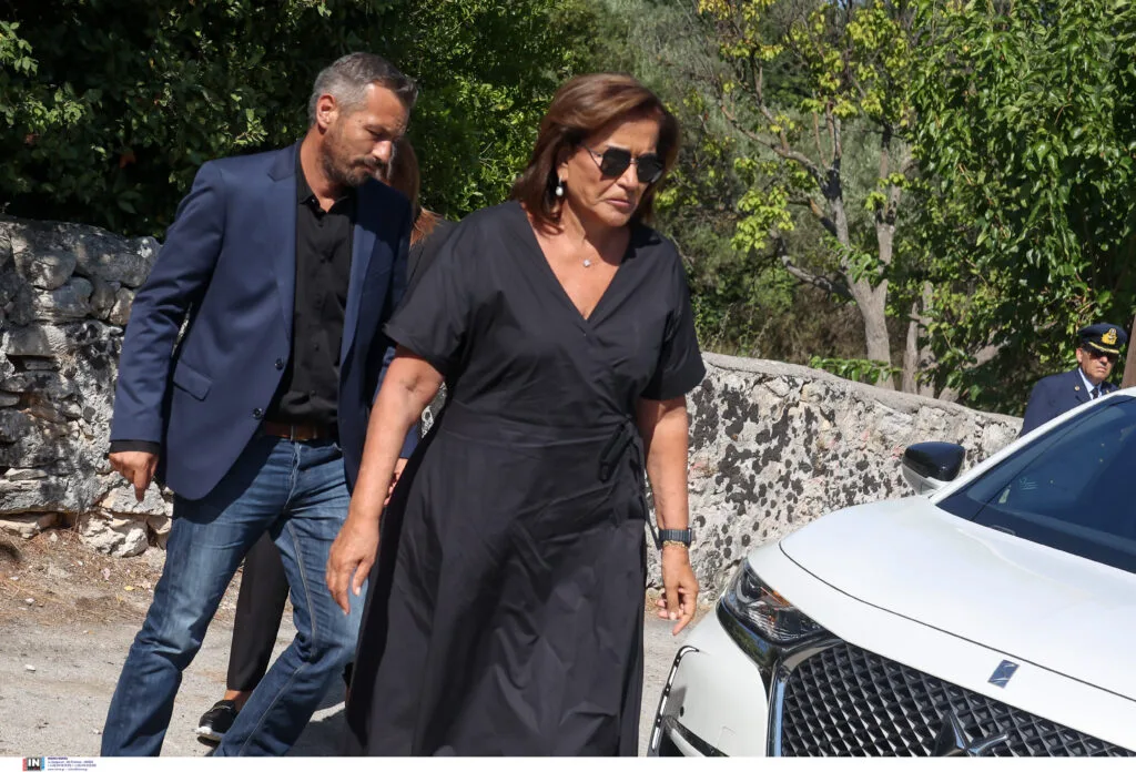Χανιά: Το τελευταίο αντίο στον σμηναγό Χρήστο Μουλά που χάθηκε στην Κάρυστο
