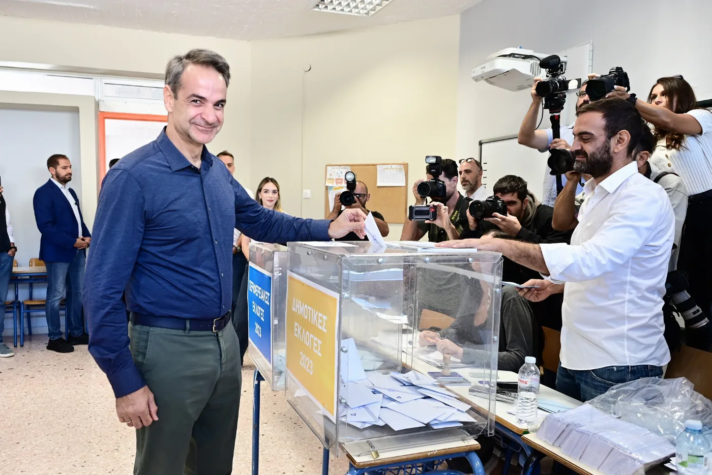 Tα μηνύματα των πολιτικών αρχηγών μπροστά στις αυτοδιοικητικές κάλπες