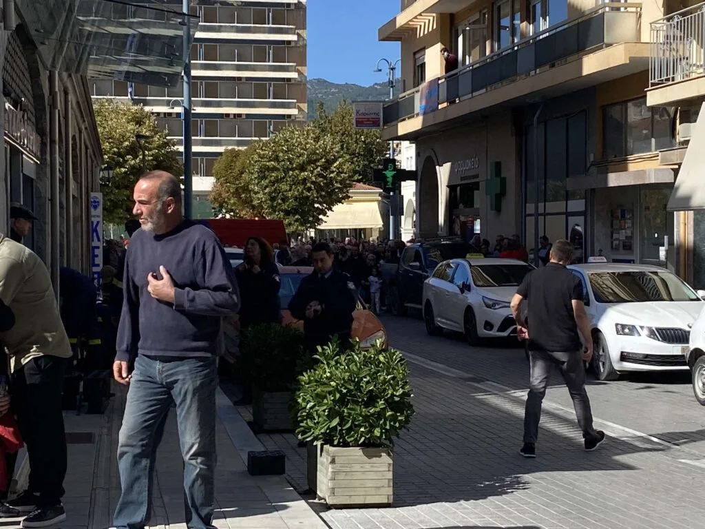 Εργατικό δυστύχημα στην Τρίπολη: Απεγκλωβίστηκε χωρίς τις αισθήσεις του εργάτης