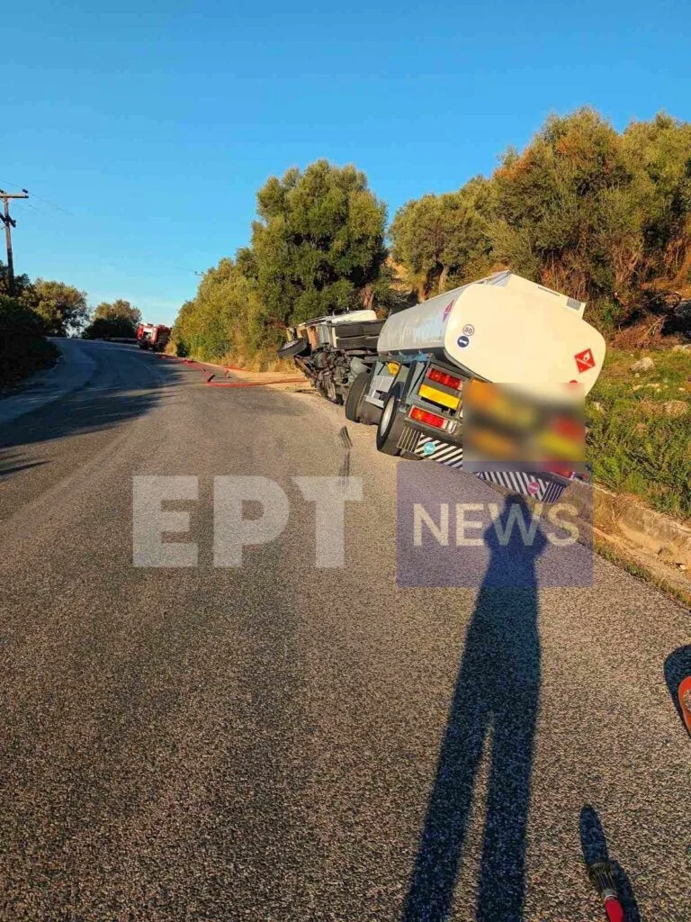 Ηγουμενίτσα: Ανατροπή βυτιοφόρου με καύσιμα στην Ε.Ο. Πρέβεζας – Ηγουμενίτσας – Διακοπή κυκλοφορίας και επιφυλακή για πυρκαγιά