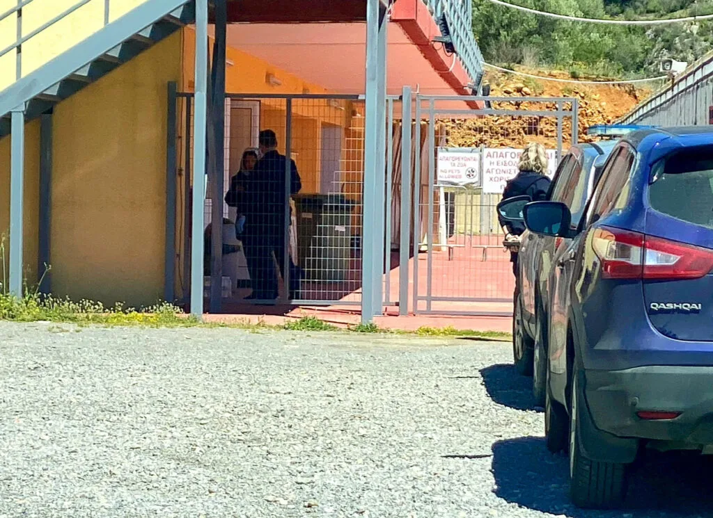 Λακωνία: 38 αλλοδαποί βρέθηκαν σε ακτή στο Μαρμάρι της Αν. Μάνης – Σύλληψη 2 ατόμων ως διακινητών