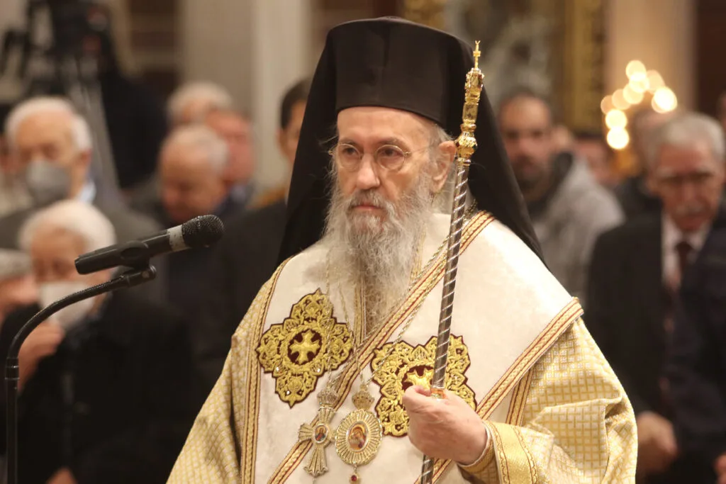 Μέχρι το πρωί το σκήνωμα του μακαριστού Αρχιεπισκόπου Αναστάσιου στη Μητρόπολη – Το τελετουργικό που ακολουθεί
