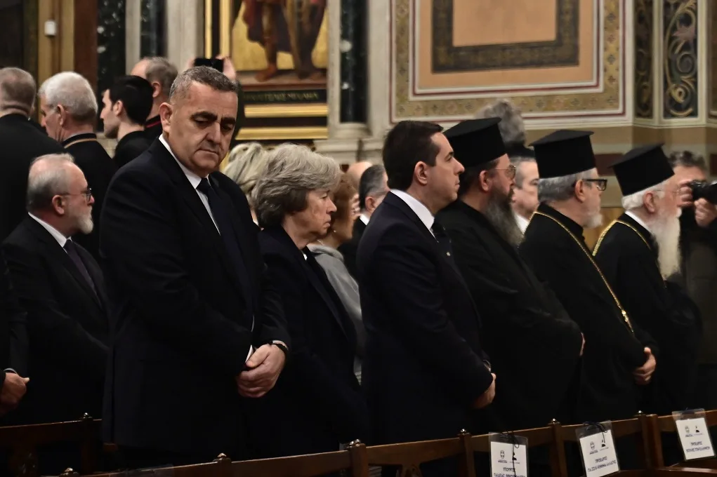 Μέχρι το πρωί το σκήνωμα του μακαριστού Αρχιεπισκόπου Αναστάσιου στη Μητρόπολη – Το τελετουργικό που ακολουθεί
