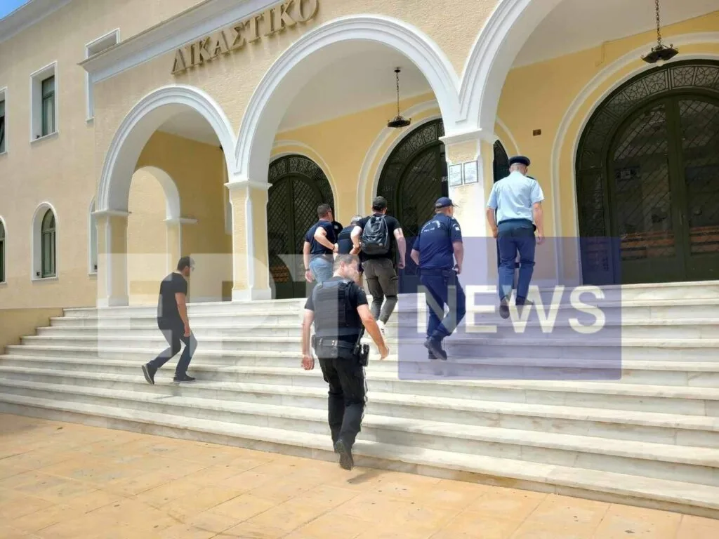 Ζάκυνθος: Απολογούνται οι τρεις συλληφθέντες για το θάνατο της 69χρονης συμβολαιογράφου – Τι υποστήριξε ο βασικός κατηγορούμενος