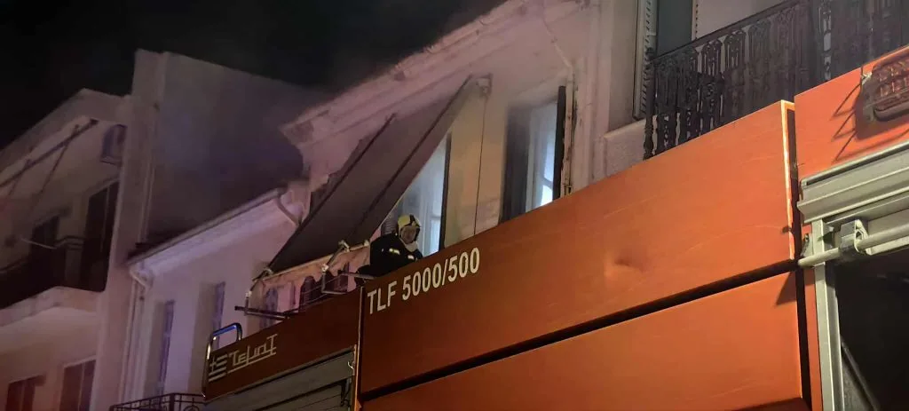 Φωτιά σε κατοικία της Πάτρας – Απεγκλωβίστηκε ηλικιωμένη γυναίκα