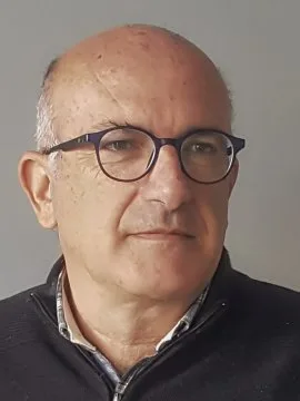 costis_m.jpg