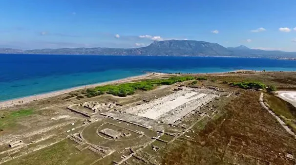 Αποτέλεσμα εικόνας για Βασιλική του Αγίου Λεωνίδη στο Αρχαίο Λιμάνι Λεχαίου